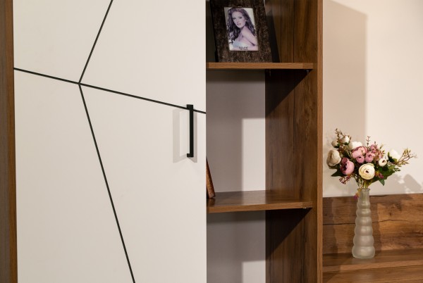 54.06 Шкаф комбинированный "Гамма" Таксония/Белый